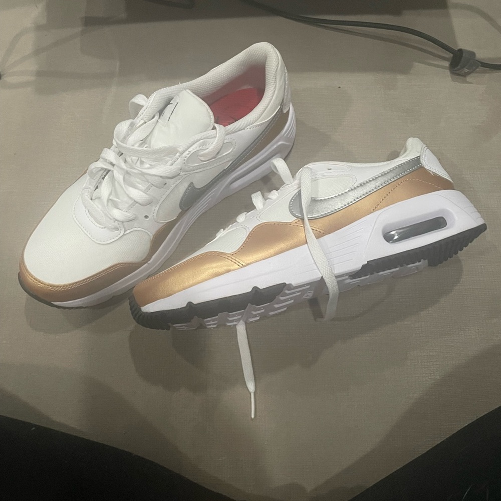 Nike Air Max SC White Metallic Gold Sz 8.5 Women